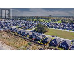 14 ELWOOD STREET - 36