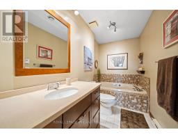 142 HUNT CLUB DRIVE - 22