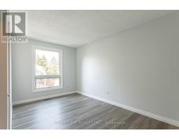 35 - 359 EVERGALDE CRESCENT N - 16
