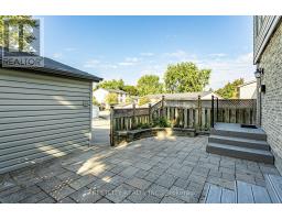 35 - 359 EVERGALDE CRESCENT N - 30