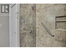 110 JOHN STREET W - 22