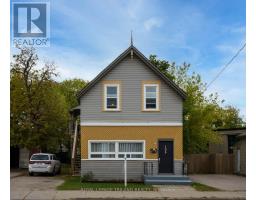 105 HAMILTON ROAD - 1