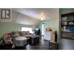 105 HAMILTON ROAD - 13