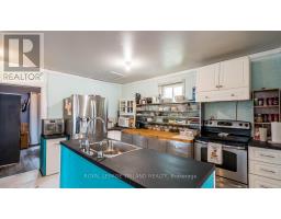 105 HAMILTON ROAD - 3