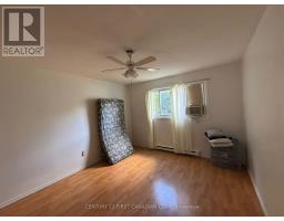 708 OXFORD STREET E - 12