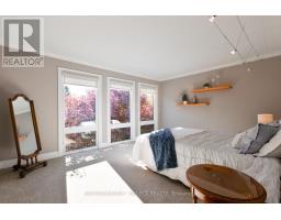 1 SHAVIAN COURT - 22