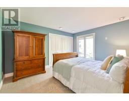 1 SHAVIAN COURT - 25