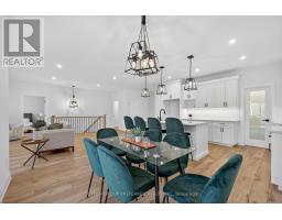 22 - 175 GLENGARIFF DRIVE - 13