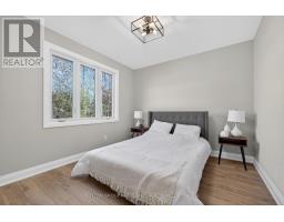 22 - 175 GLENGARIFF DRIVE - 17