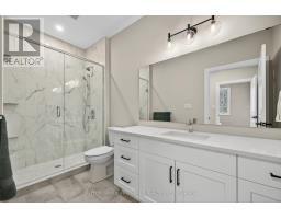 22 - 175 GLENGARIFF DRIVE - 19