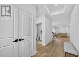 22 - 175 GLENGARIFF DRIVE - 2