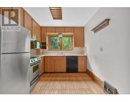 947 MAITLAND STREET - 13