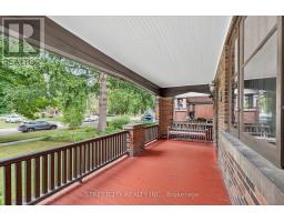 947 MAITLAND STREET - 3