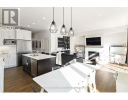 20 - 555 SUNNINGDALE ROAD E - 23