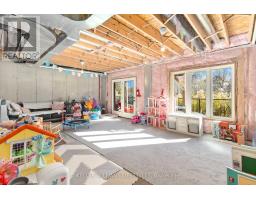 20 - 555 SUNNINGDALE ROAD E - 40