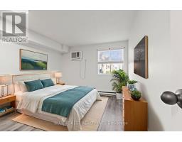 223 - 725 DEVERON CRESCENT - 16