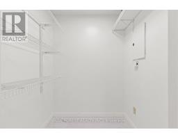 223 - 725 DEVERON CRESCENT - 27