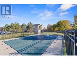 223 - 725 DEVERON CRESCENT - 32