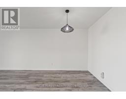 223 - 725 DEVERON CRESCENT - 8