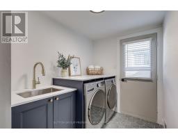 52 BEXHILL DRIVE - 38