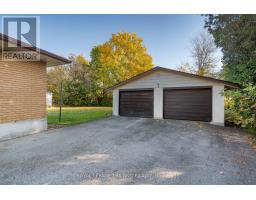 178 KIRKLAND CRESCENT - 40