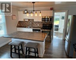 115 BALACLAVA STREET - 3