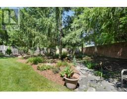 26 BUTTERNUT LANE - 40