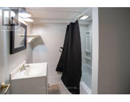 470 THREE VALLEYS CRESCENT - 34