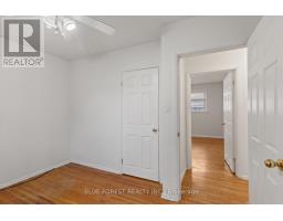 106 LAURENTIAN DRIVE N - 18