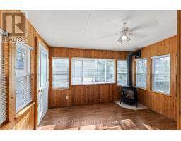 106 LAURENTIAN DRIVE N - 21