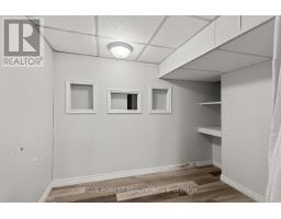 106 LAURENTIAN DRIVE N - 29