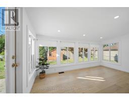 21 MARBENOR CRESCENT - 16