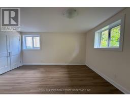 708 VILLAGE GREEN AVENUE - 24