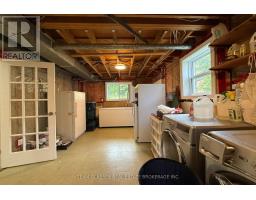 708 VILLAGE GREEN AVENUE - 25