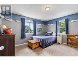 21948 ADELAIDE STREET N - 24