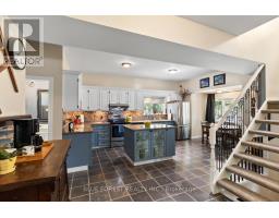 21948 ADELAIDE STREET N - 8