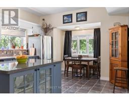 21948 ADELAIDE STREET N - 9