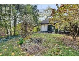 808 CLEARVIEW CRESCENT - 36