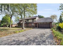 808 CLEARVIEW CRESCENT - 39