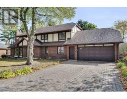 808 CLEARVIEW CRESCENT - 40