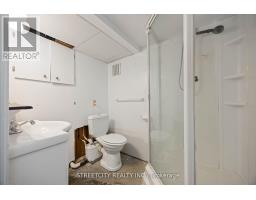 4767 ST. CLAIR PARKWAY - 33