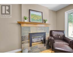 187 WYCHWOOD PARK - 21