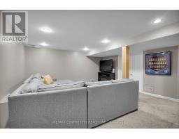 187 WYCHWOOD PARK - 34