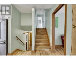 141 ST ANDREW STREET E - 22