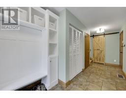 141 ST ANDREW STREET E - 4