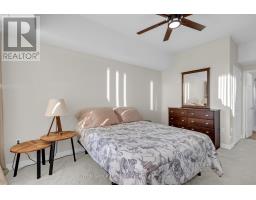 1201 - 744 WONDERLAND ROAD S - 18