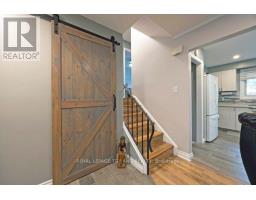 17 WINDING WAY CRESCENT - 15