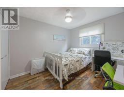 17 WINDING WAY CRESCENT - 19