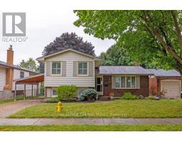 17 WINDING WAY CRESCENT - 2