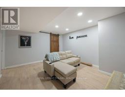 17 WINDING WAY CRESCENT - 28